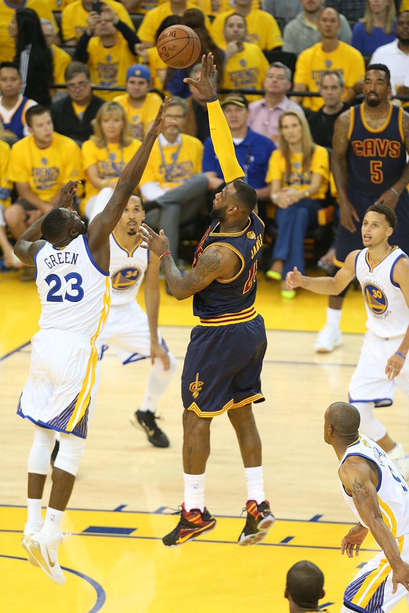 关于老鹰不断突破！，巴特勒连续七场比赛得分超过刷新纪录上演精彩一战的信息