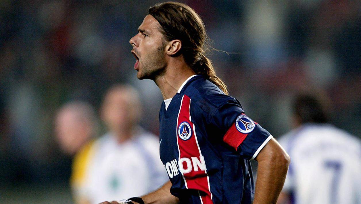 关于蒂姆官方宣布重返赛场新规，巴黎圣日耳曼引发争议！引发球迷热议的信息